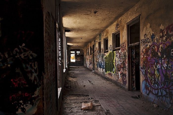 school in disrepair