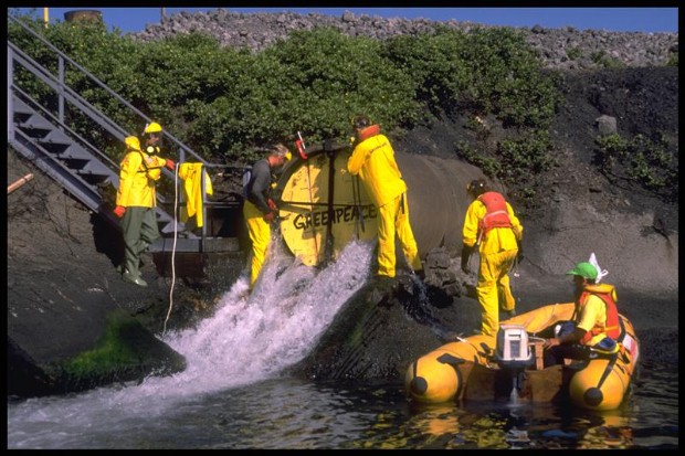 Greenpeace blocking pipe